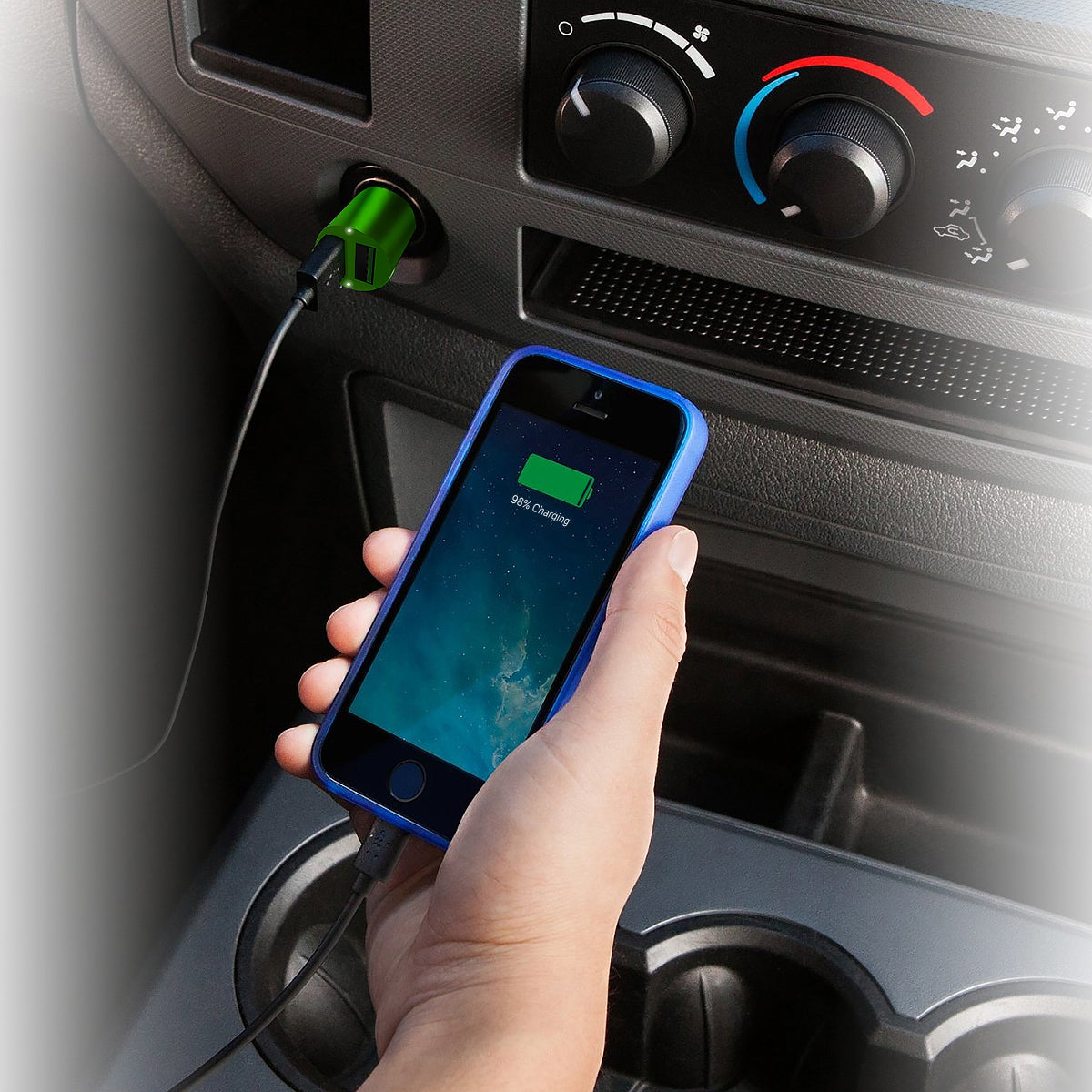 UC323 uc323/usb_car_charger_in_car_new